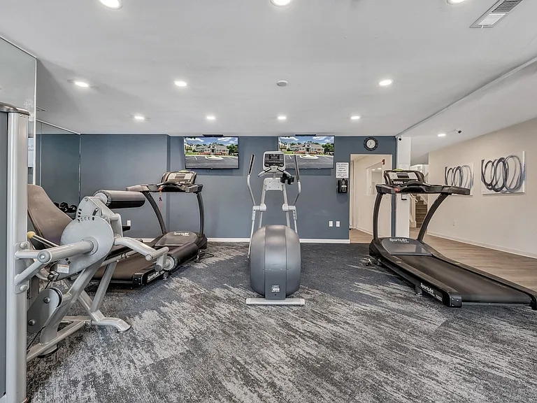 Sunscape Apartments — Photo 50