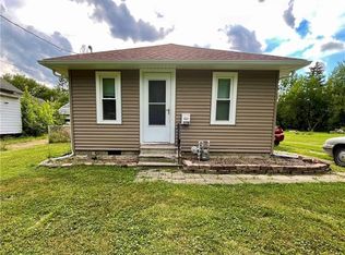 1106 Patchen Rd, Oregon, OH 43616