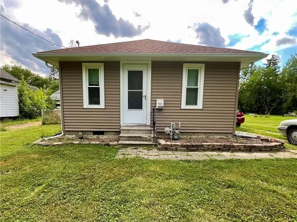 1106 Patchen Rd, Oregon, OH 43616