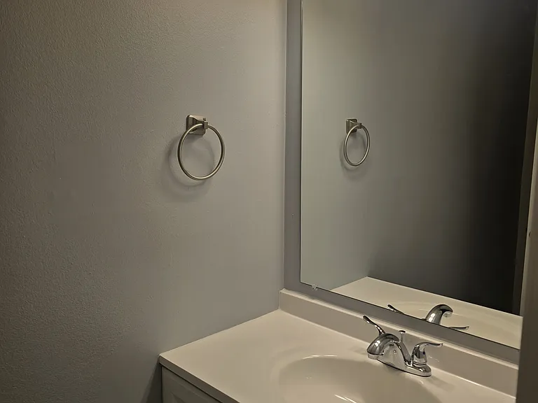 Park Hill Apartments — Photo 33