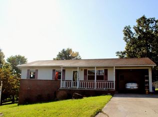 117 Meredith Rd, La Follette, TN 37766
