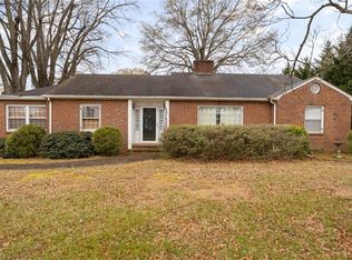 3547 Clemmons Rd, Clemmons, NC 27012
