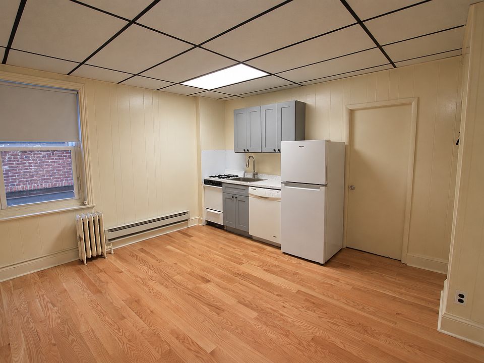1st image of 1708 Race St APT D7
