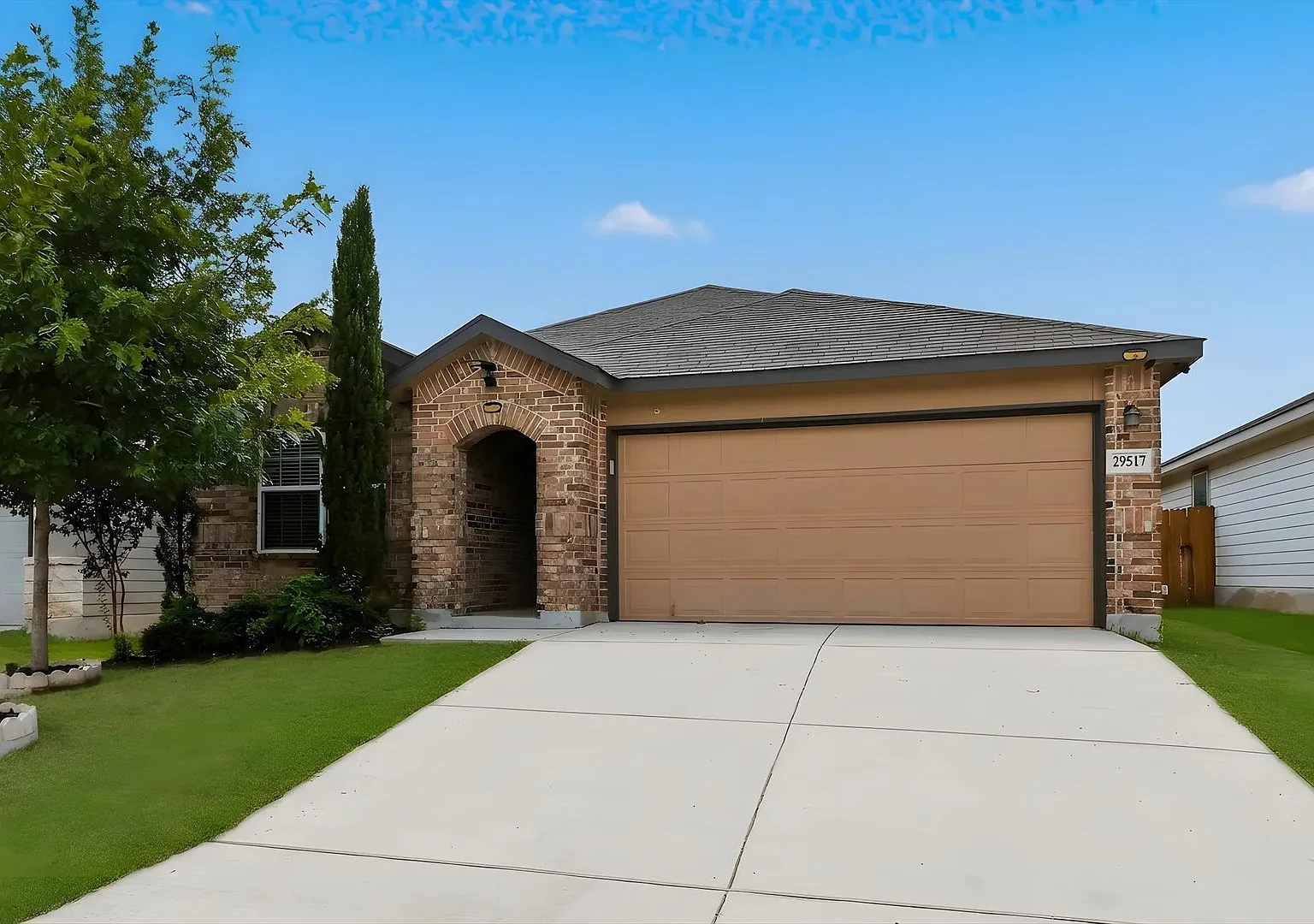 Beautiful Bulverde Home in Comal ISD Move-In Ready! — Photo 2