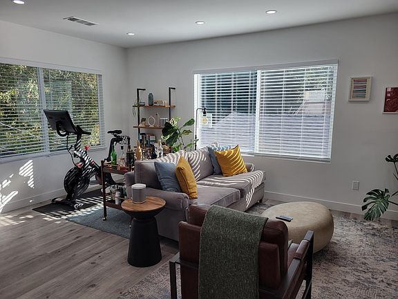 2nd image of 11563 Iowa Ave #11565