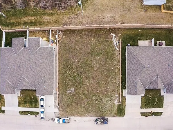 3732 Charles St #3734, Saint Joseph, MO 64506