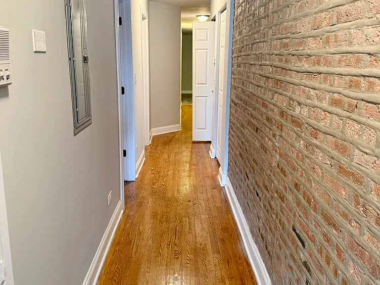 6913 S Paxton Ave #3 — Photo 5