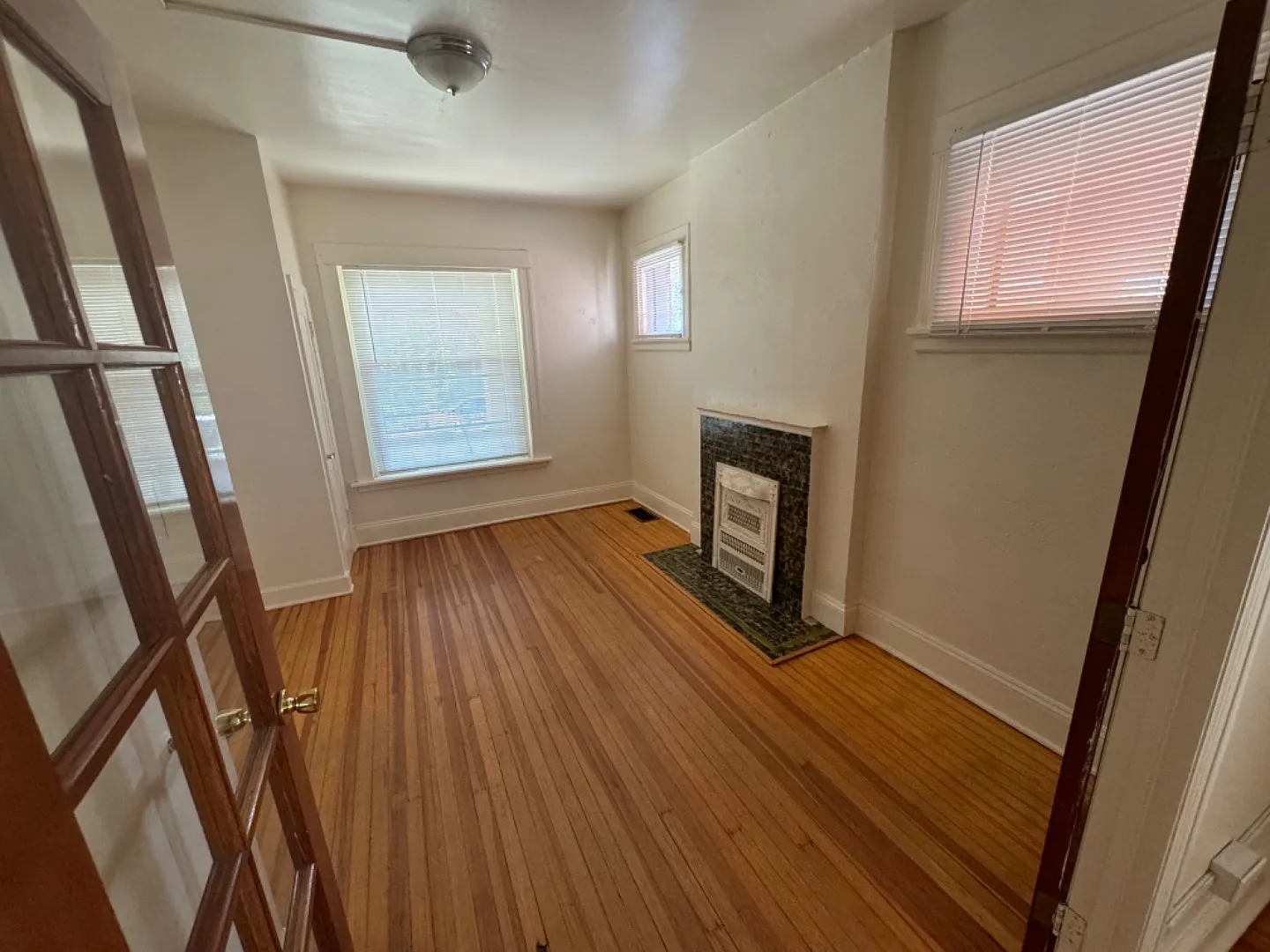 1249-1251 N Emerson Street - 5 — Photo 3