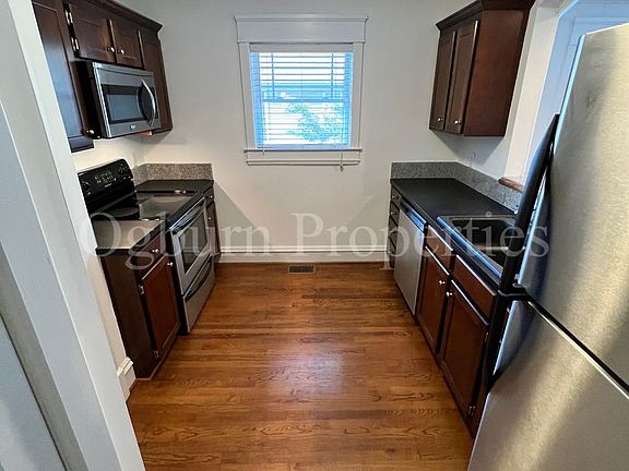 4th image of 1109-1111 W End Blvd #1109