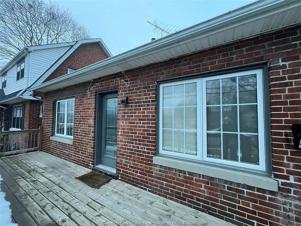 2 bed, $800 — Photo 2