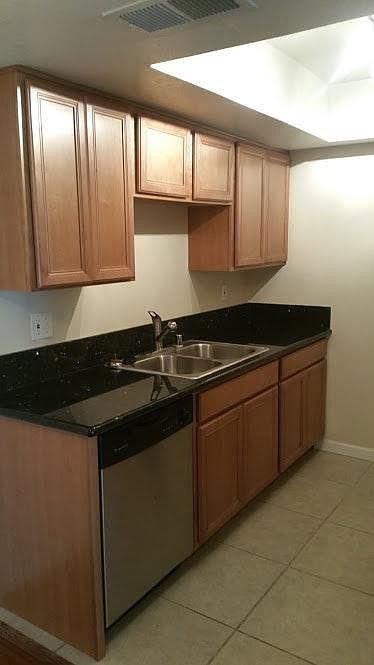 1st image of 740 W Elm St Unit 148