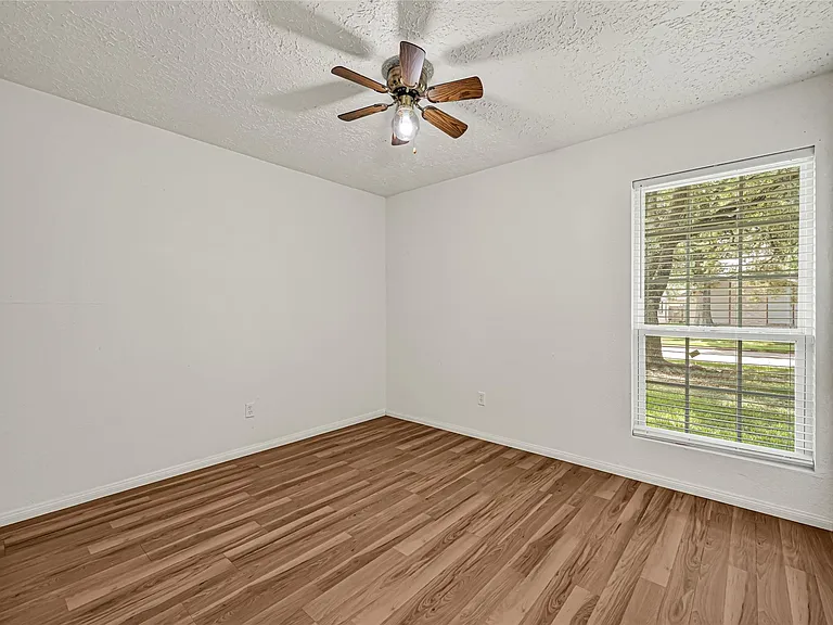 13327 N Thorntree Dr — Photo 14