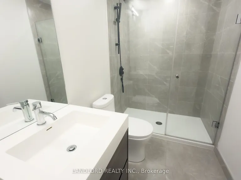 9 Tecumseth St #501 — Photo 20