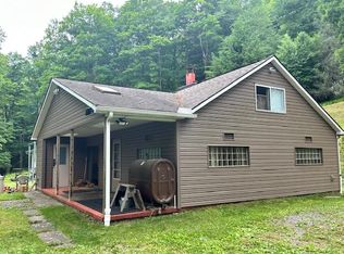 332 Oak St, Austin, PA
