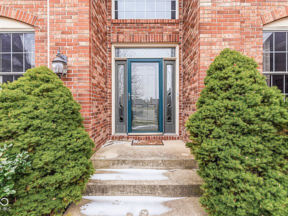 3rd image of 11631 Skyhawk Ct