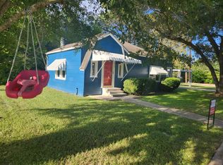 304 Joseph St, East Bernard, TX 77435