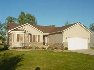 7308 Shanna Ln, Fair Haven, MI 48023