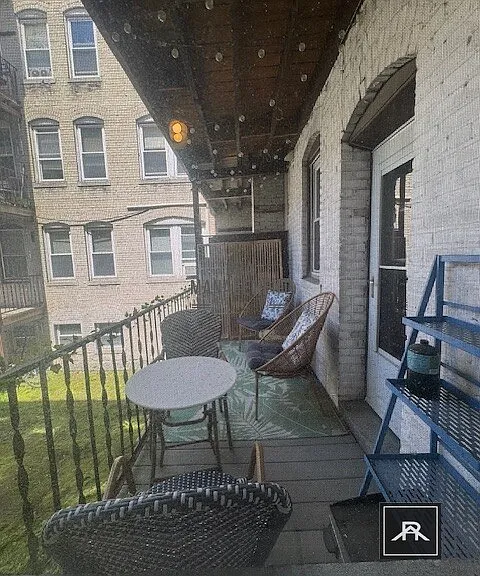32 Chiswick Rd #5 — Photo 8