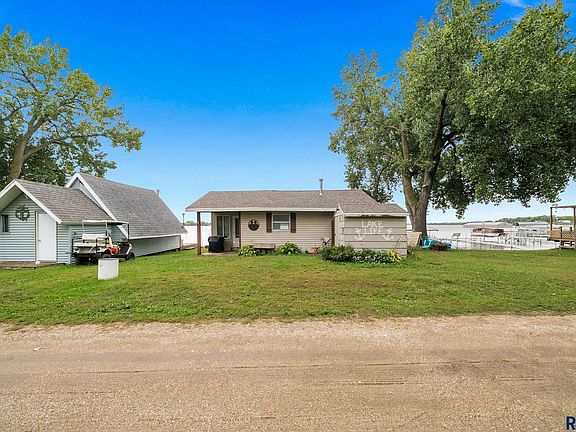 4th image of 6417 Hares Point Rd