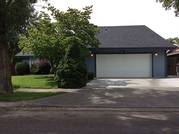 2nd image of 2134 Leonard Dr
