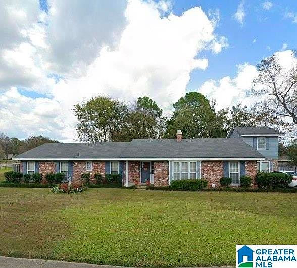 1st image of 3581 Foxhall Dr