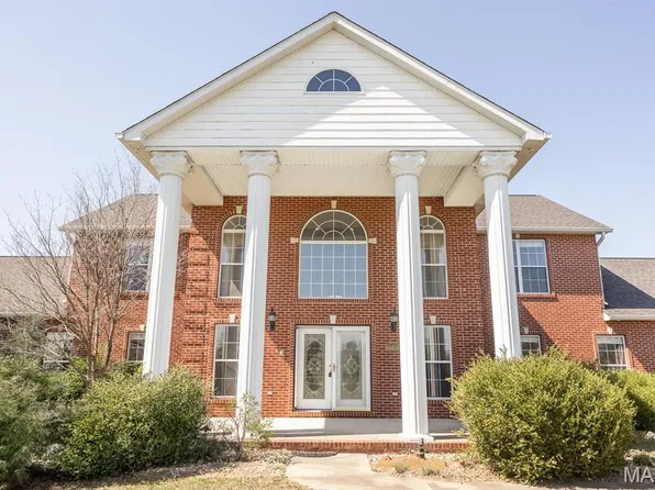 1460 Hartman Ln, Shiloh, IL 62221