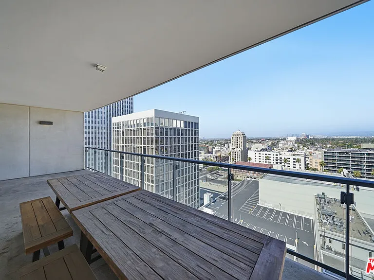 3785 Wilshire Blvd #1607 — Photo 34