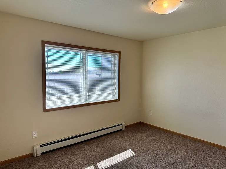 West Lake II Apartments — Photo 15