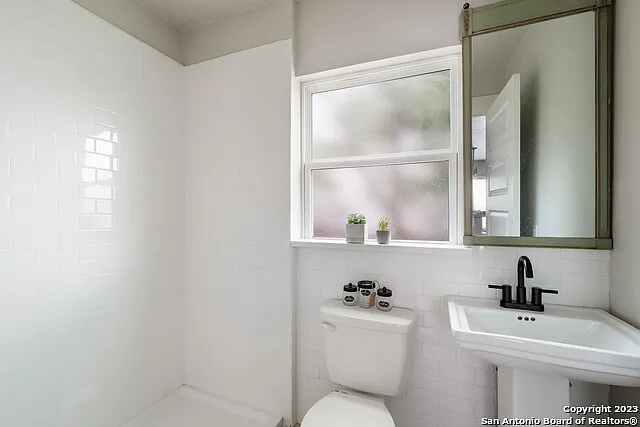 262 Claremont Ave #1 — Photo 10