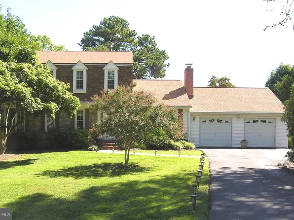 16801 Baederwood Ln, Derwood, MD 20855