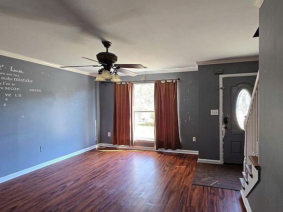 4th image of 801 Meriweather Dr