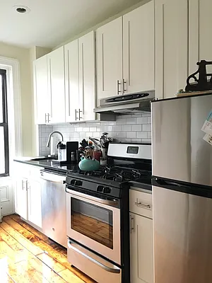 Rented by Brooklyn Real Inc | media 4