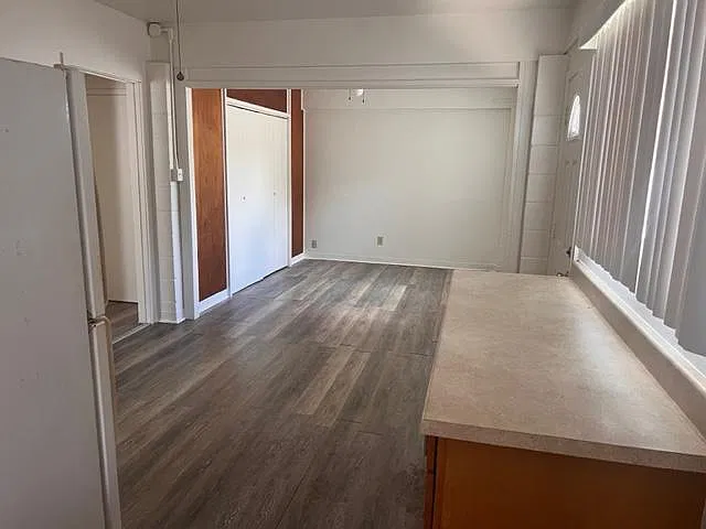 2 bed, 700 sqft, $2,600 — Photo 2