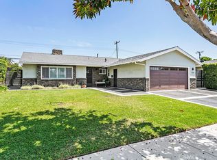 300 Bucknell Rd, Costa Mesa, CA 92626