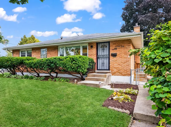 805 North Ave, Des Plaines, IL 60016