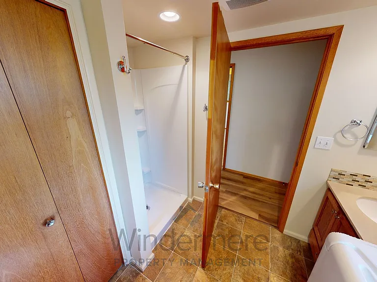 1976 Scarpelli Dr — Photo 22
