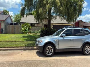 11539 Villa Heights Dr, Houston, TX 77066