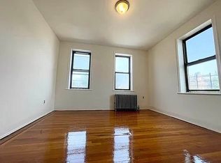 43-23 165th St #4G, Flushing, NY 11358