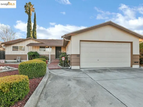 909 San Carlos Dr, Antioch, CA 94509
