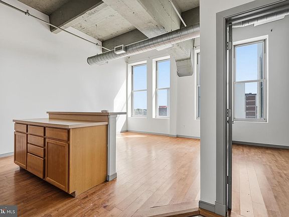 3rd image of 511 N Broad 19 St #507
