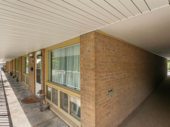 3rd image of 1104 Kimberly Rd Unit 808