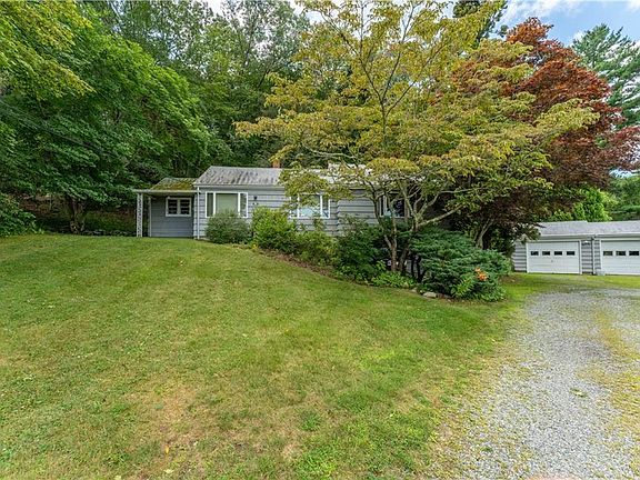 2nd image of 883 River Rd