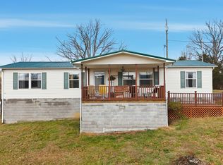 490 Courthouse Estates Dr, Castlewood, VA 24224