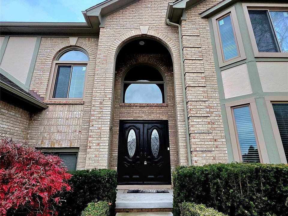 1st image of 52921 Sawmill Creek Dr