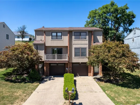 22 Bethany Dr #A, Pittsburgh, PA 15215