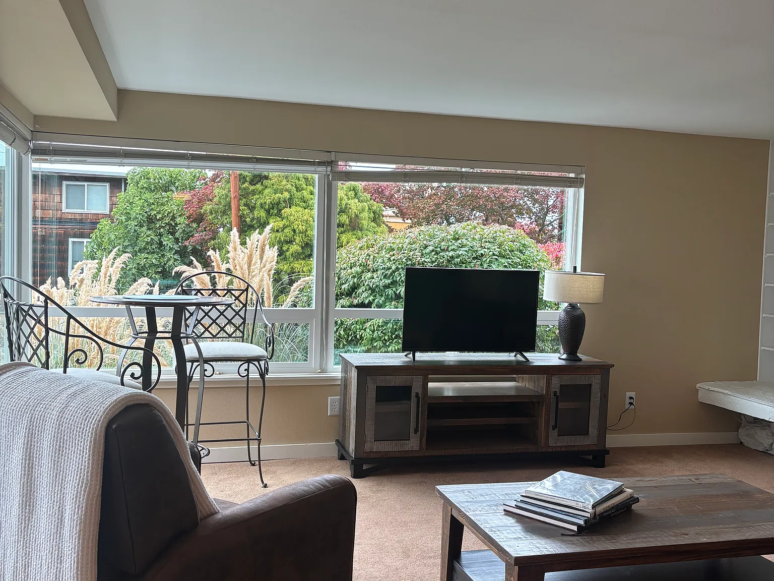1 bed, 800 sqft, $2,500 — Photo 2