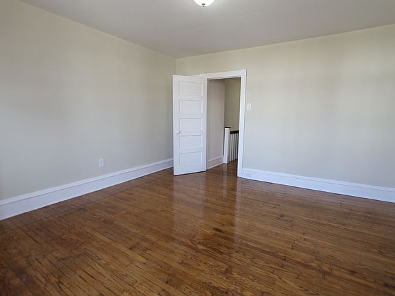 4th image of 124 W Pomona St
