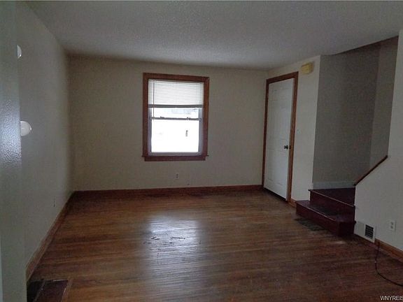 5th image of 105 Pullman Right Ave