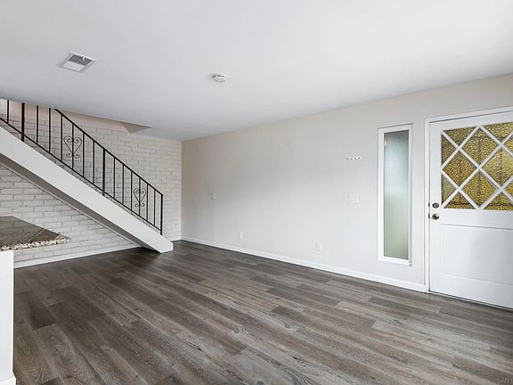 4th image of 9861 Mission Greens Ct Unit 3