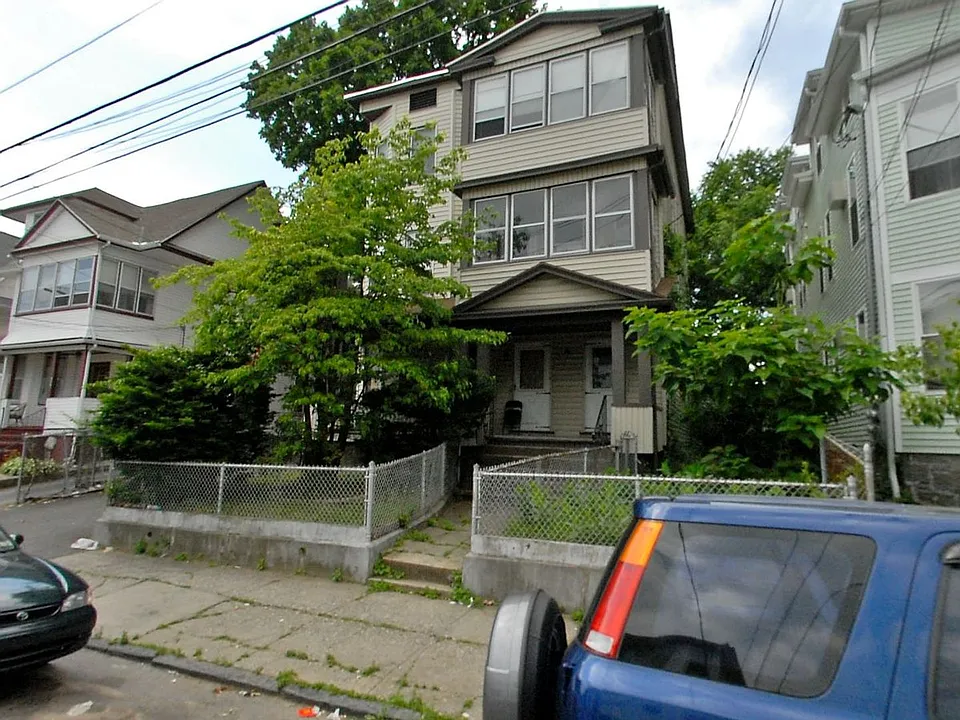 143-147 Catherine St